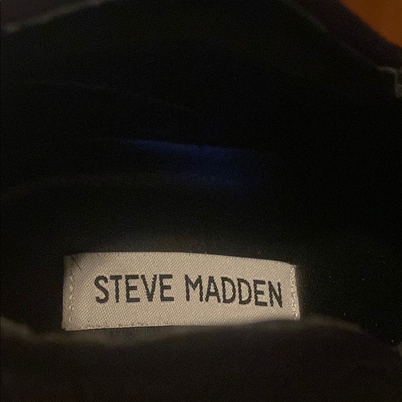 Steve Madden Black Zip up Textured Canvas Wedge Sneakers - Picture 4 of 7